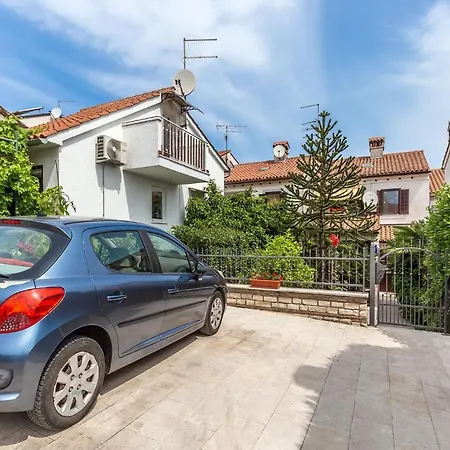 Rina B4 * Poreč